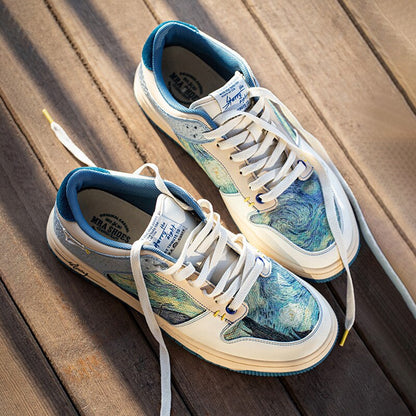 Van Gogh Sternennacht inspirierte Sneaker 